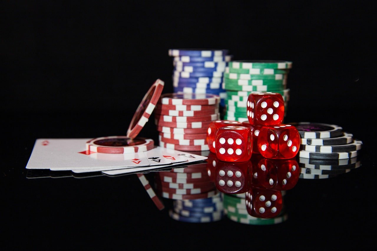 Metode e-wallet DANA, OVO, GoPay yang tersedia untuk deposit di hotplay